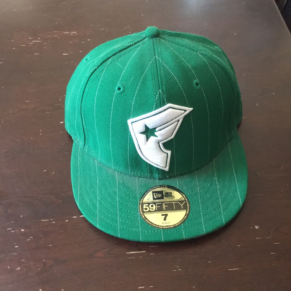 Famous Stars and Strapes fitted hat
